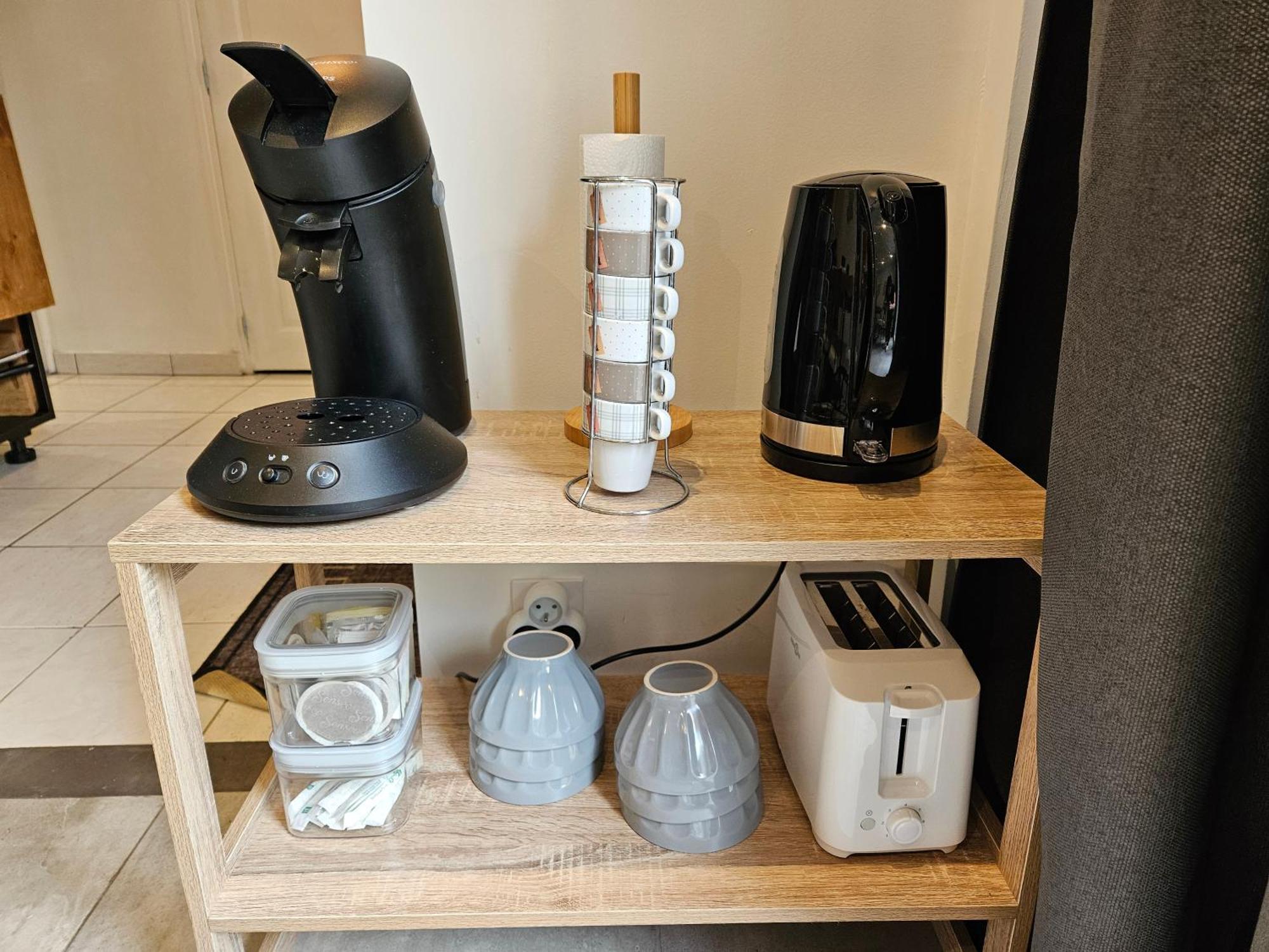 Refuge Urbain - Ideal Pro, Familles & Amis - Le Calme En Hypercentre - Wifi Haut Debit - Netflix - Machine A Laver - Gare, Cathedrale, Commerces, Restaurants & Transports En Commun A Moins De 10 Minutes A Pied Reims Luaran gambar