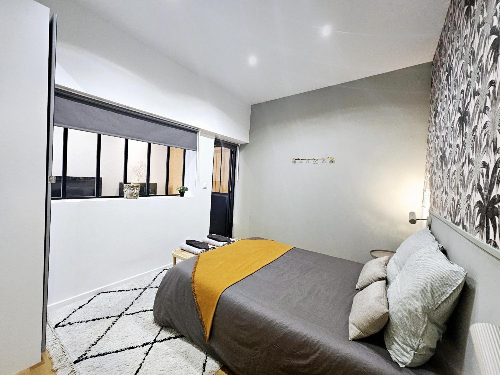 Refuge Urbain - Ideal Pro, Familles & Amis - Le Calme En Hypercentre - Wifi Haut Debit - Netflix - Machine A Laver - Gare, Cathedrale, Commerces, Restaurants & Transports En Commun A Moins De 10 Minutes A Pied Reims Luaran gambar